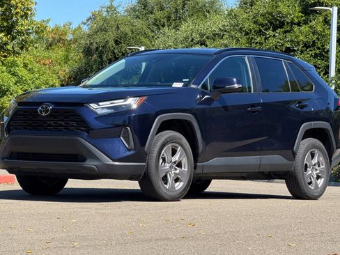 Certified 2025 Toyota RAV4 XLE AWD/4WD image 9