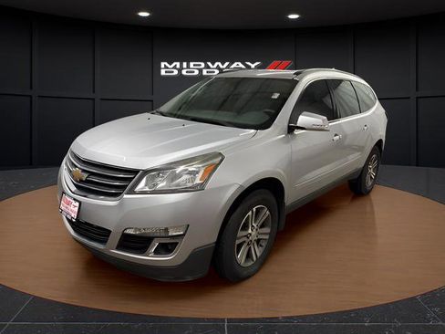 Used 2017 Chevrolet Traverse LT AWD/4WD image 2