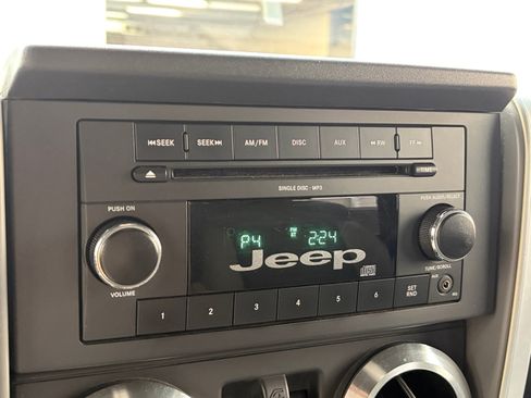 Used 2009 Jeep Wrangler X AWD/4WD image 20