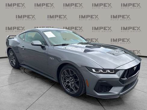 Used 2024 Ford Mustang GT Premium w/ GT Performance Package RWD image 4