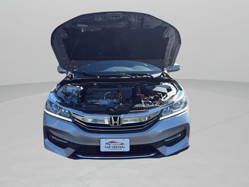 Used 2016 Honda Accord EX image 27