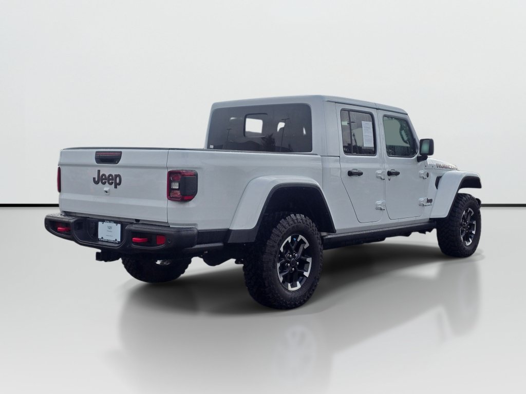 Used 2024 Jeep Gladiator Rubicon AWD/4WD image 6