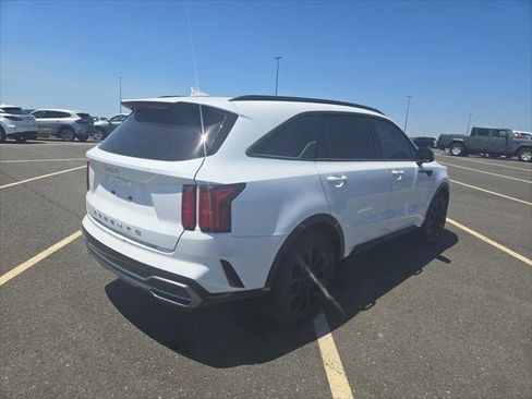 Used 2022 Kia Sorento SX FWD image 6