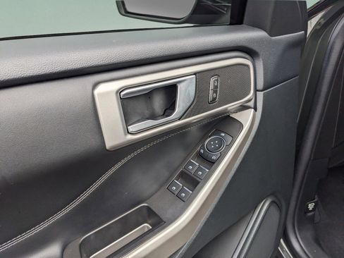 Used 2023 Ford Explorer XLT w/ Equipment Group 202A RWD image 20