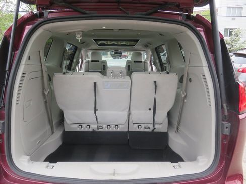 Used 2018 Chrysler Pacifica Limited w/ Advanced Safetytec Group FWD image 27