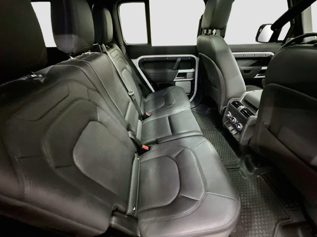 Used 2023 Land Rover Defender 130 SE AWD/4WD image 29