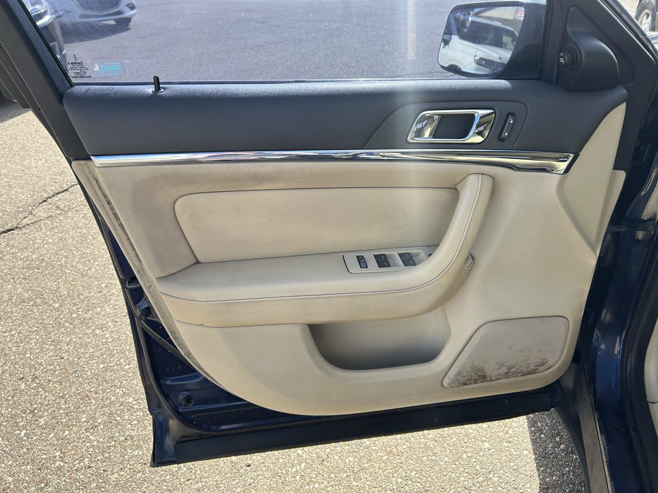 Used 2011 Lincoln MKS AWD image 14