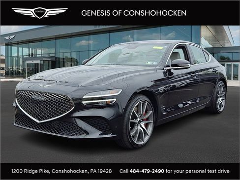 Used 2025 Genesis G70 2.5T image 1