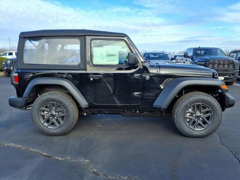 New 2026 Jeep Wrangler Sport AWD/4WD image 19