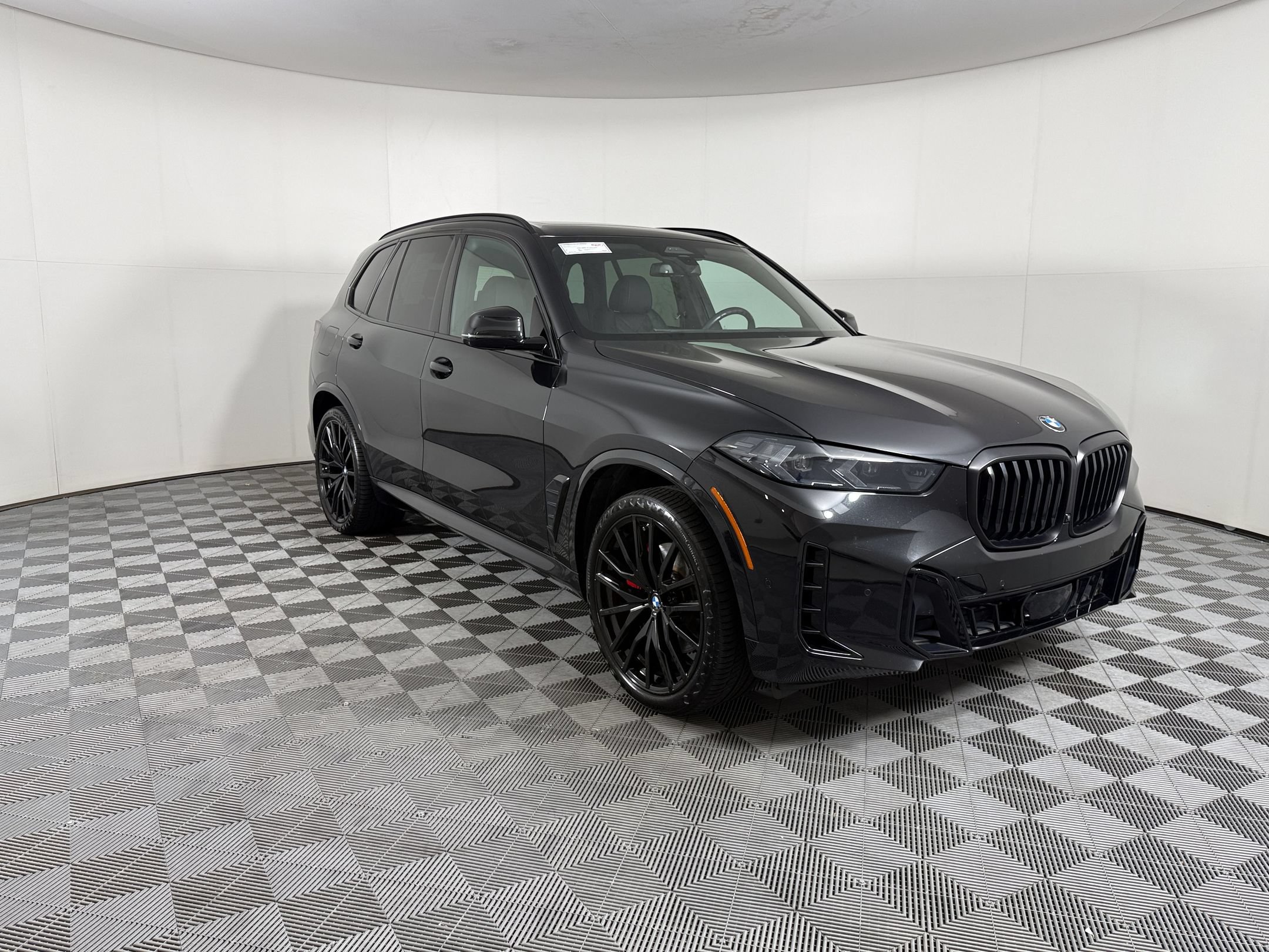 Used 2024 BMW X5 sDrive40i w/ M Sport Package RWD image 7