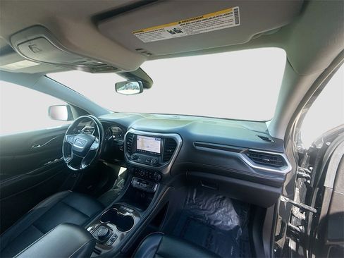 Used 2022 GMC Acadia AT4 w/ Technology Package image 32