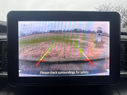 Used 2022 Ford Explorer XLT w/ Equipment Group 202A image 25