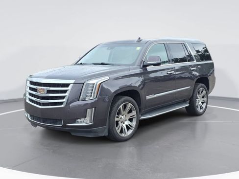 Certified 2016 Cadillac Escalade Luxury AWD/4WD image 9