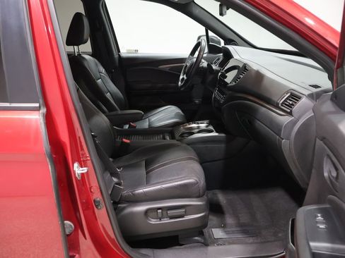 Used 2023 Honda Passport TrailSport image 22