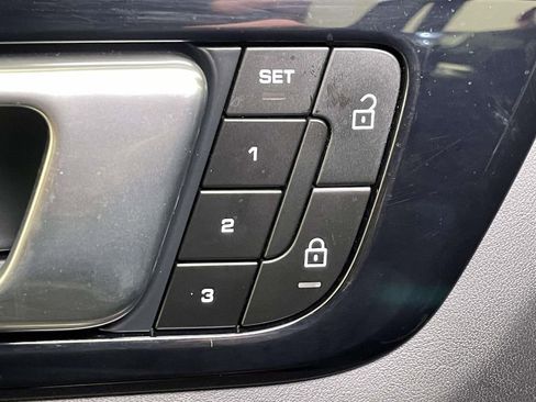 Certified 2023 Porsche Cayenne GTS image 37