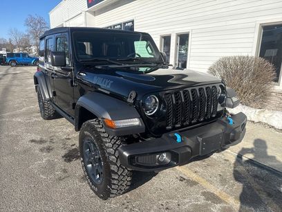 Used 2023 Jeep Wrangler Unlimited w/ Cold Weather Group