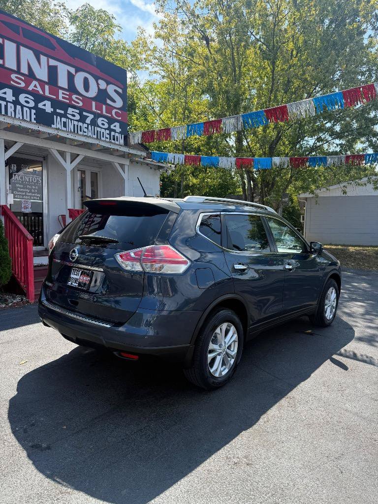 Used 2015 Nissan Rogue SV w/ SV Premium Package AWD/4WD image 3