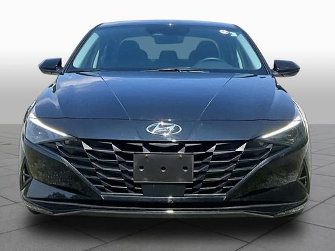 Used 2023 Hyundai Elantra SEL w/ Convenience Package FWD image 4