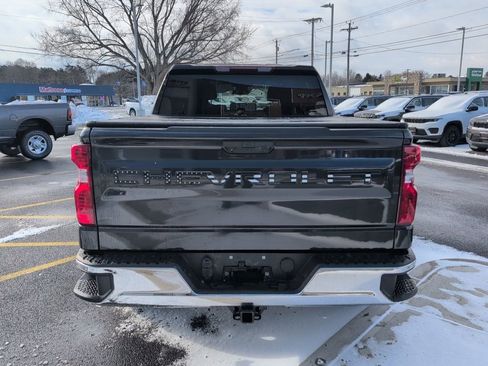 Used 2022 Chevrolet Silverado 1500 LT AWD/4WD image 7