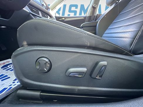 Used 2023 Volkswagen Jetta SE FWD image 17