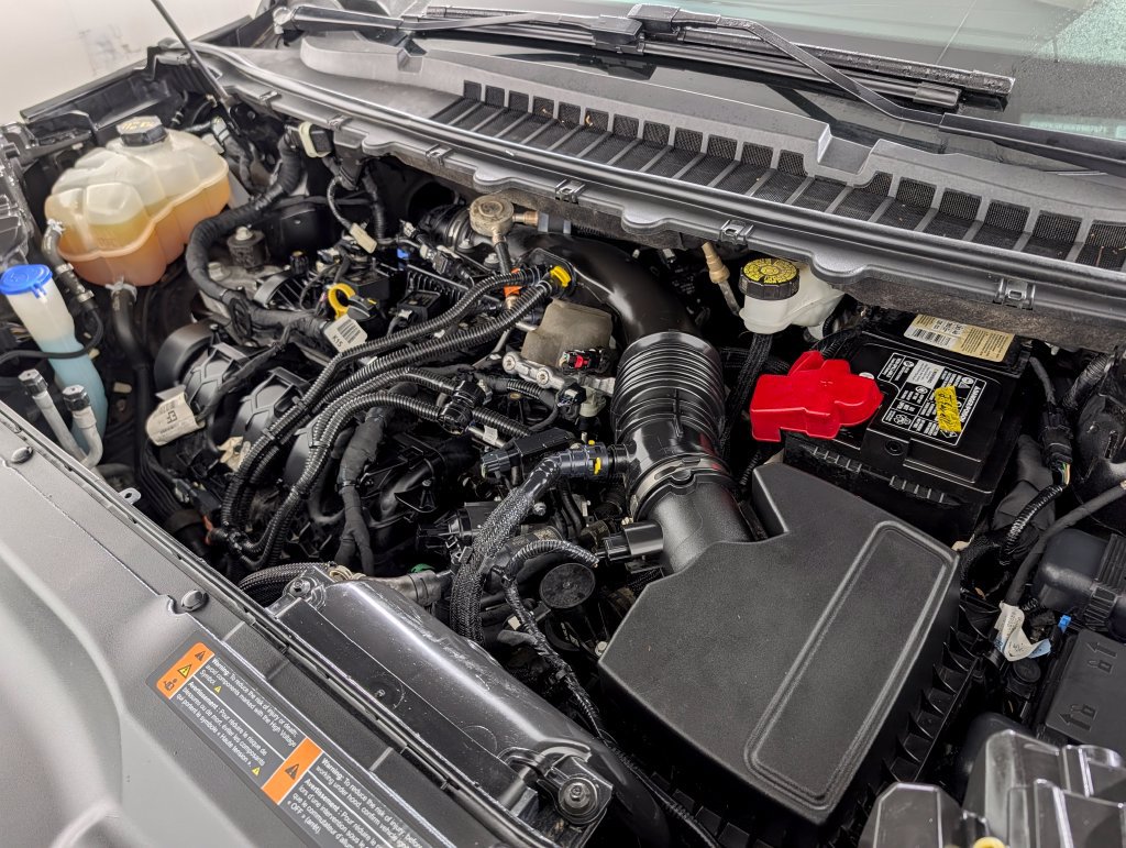 Certified 2019 Ford Edge Titanium w/ Equipment Group 301A FWD image 6