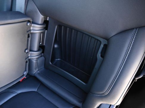 Used 2021 GMC Sierra 1500 SLT image 37