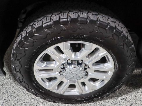 Used 2021 GMC Sierra 2500 Denali w/ Technology Package AWD/4WD image 11