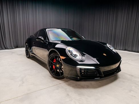 Used 2018 Porsche 911 Carrera 4S image 7