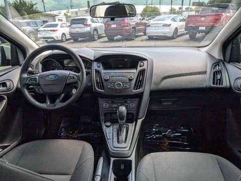 Used 2018 Ford Focus SE image 14