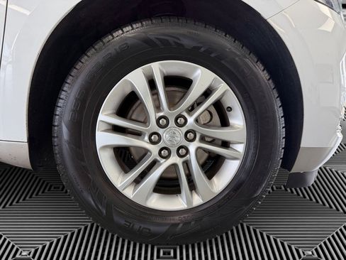 Used 2020 Buick Enclave Essence w/ Sound and Sites Package image 10