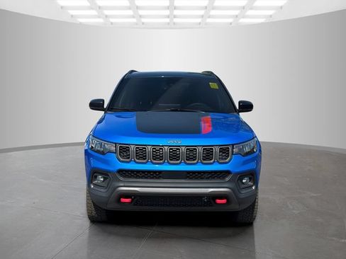 Certified 2025 Jeep Compass Trailhawk w/ Sun & Sound Group AWD/4WD image 2