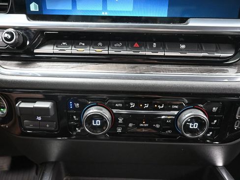 Used 2023 Chevrolet Silverado 1500 LTZ AWD/4WD image 14