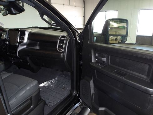 Used 2025 RAM 3500 Tradesman AWD/4WD image 15