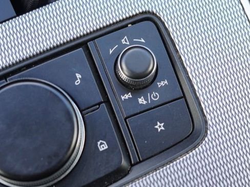 Used 2024 MAZDA CX-90 3.3 Turbo w/ Preferred Plus image 39