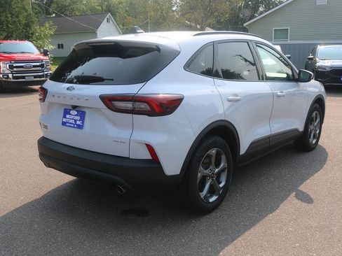 Used 2025 Ford Escape ST-Line Select AWD/4WD image 5