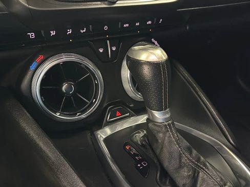 Used 2017 Chevrolet Camaro SS RWD image 18