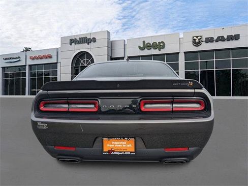 Certified 2020 Dodge Challenger R/T Scat Pack w/ Shaker Package RWD image 4