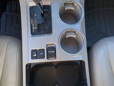 Used 2013 Toyota Highlander Plus image 21
