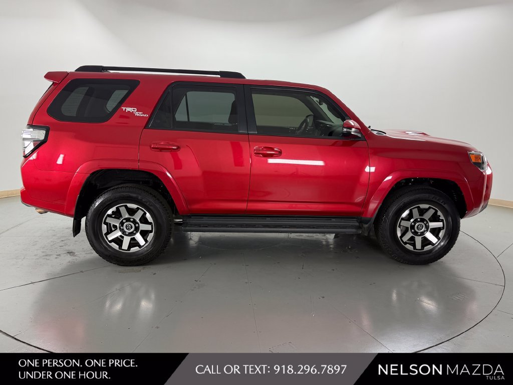 Used 2024 Toyota 4Runner TRD Off-Road Premium AWD/4WD image 5