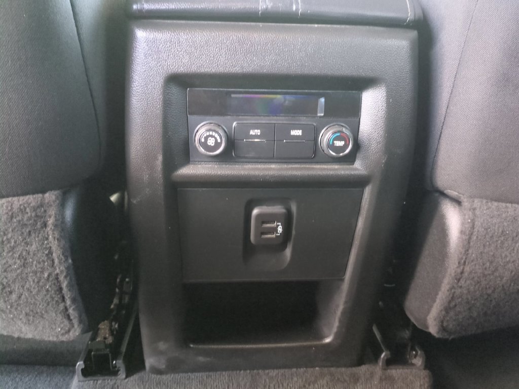 Used 2023 Chevrolet Traverse LT FWD image 29