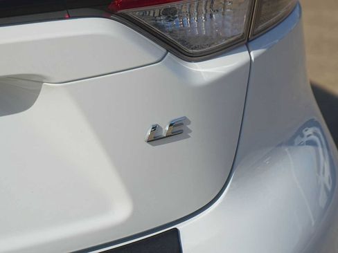 Used 2024 Toyota Corolla LE FWD image 8