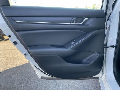 Used 2021 Honda Accord Sport image 2
