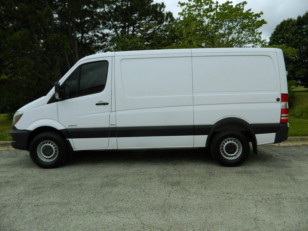 Used 2014 Mercedes-Benz Sprinter 2500 image 4