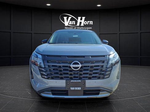 New 2026 Nissan Pathfinder Platinum AWD/4WD image 3