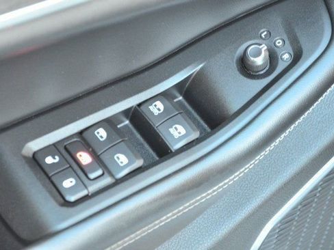 Used 2023 Jeep Grand Cherokee 4WD 4xe w/ Luxury Tech Group II image 16