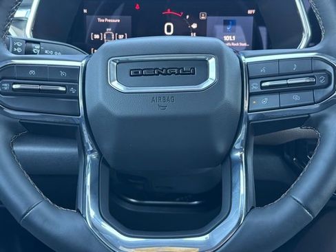 Certified 2023 GMC Canyon Denali AWD/4WD image 19