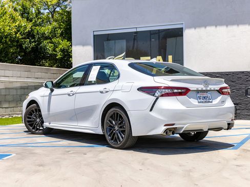 Used 2023 Toyota Camry XSE FWD image 10
