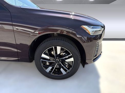 New 2026 Volvo XC60 B5 Core w/ Climate Package image 11