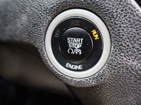 Used 2014 Chrysler 300 S image 22