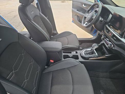 Used 2024 Kia Forte GT-Line w/ GT-Line Premium Package FWD image 10